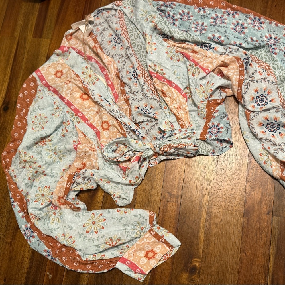 Floral Patterned Cropped Kimono with Tie Waist